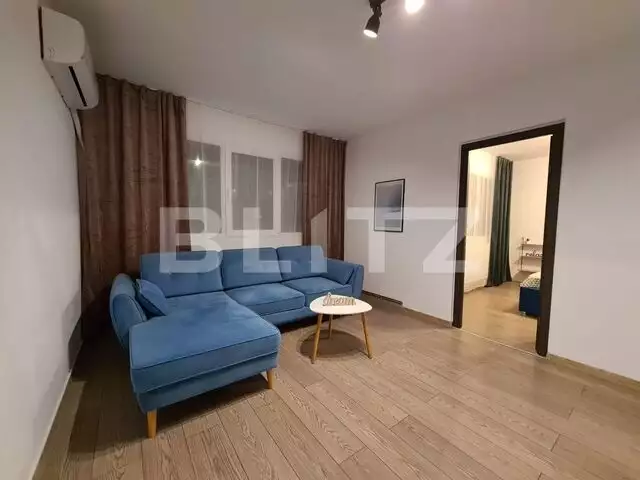 Apartament modern, 3 camere, balcon, zona Pod Ros