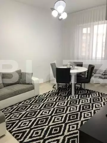 Apartament de 3 camere, balcon, 72 mp, zona Tineretului