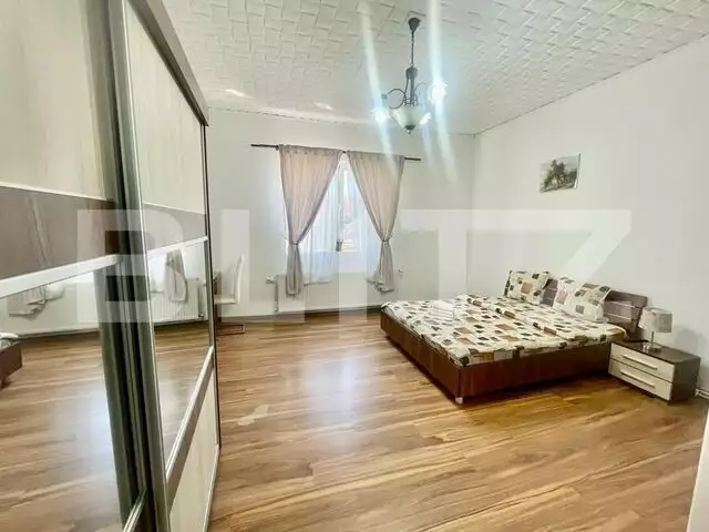 Apartament  3 camere, 100 mp, teren 300 mp, Piata Cluj