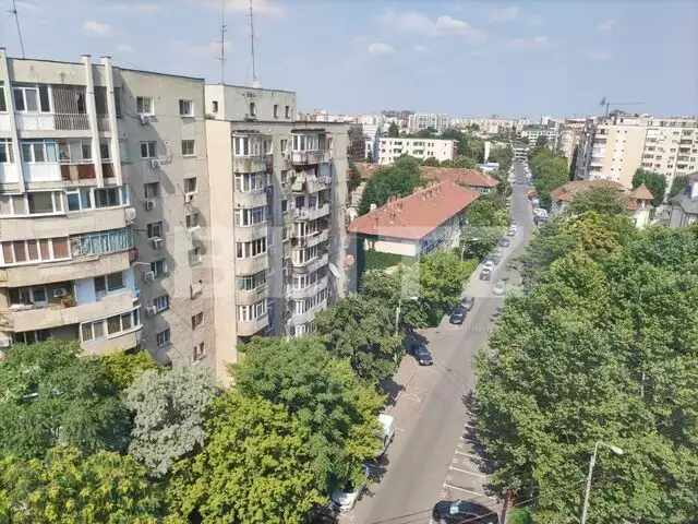 Apartament de 3 camere, 63 mp, decomandat, zona Tineretului