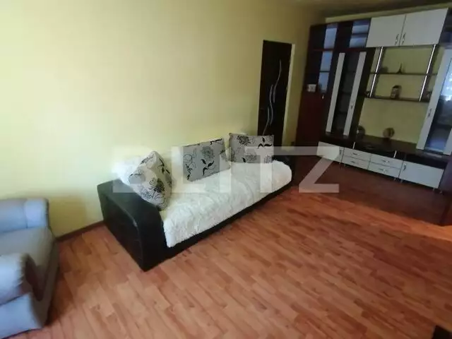 Apartament de 2 camere, centrala termica, zona Brazda