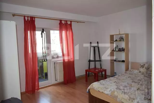 Apartament de 3 camere, decomandat, etaj intermediar, 78mp, Unirii 