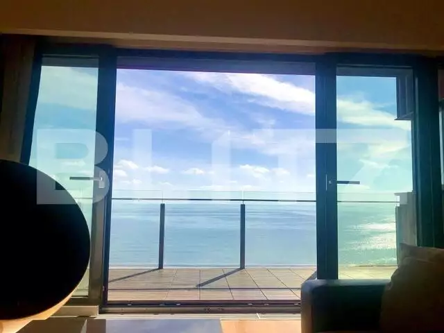 Apartament 3 camere de lux, vedere frontala la mare, 124,4 mp, parcare subterana, Faleza Nord