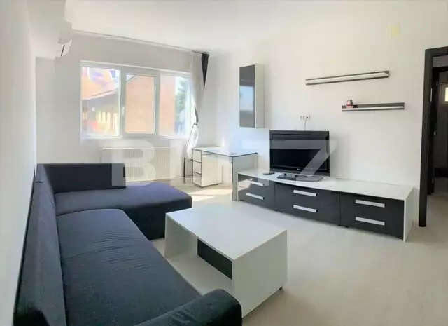 Apartament spatios, 2 camere, 60 mp, zona Centrala