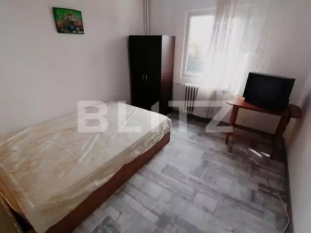 Apartament de 3 camere, 80mp, decomandat, zona Calea Bucuresti