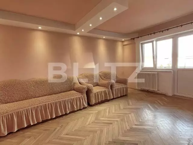 Apartament 4 camere, decomandat, 85 mp, zona Cetate 