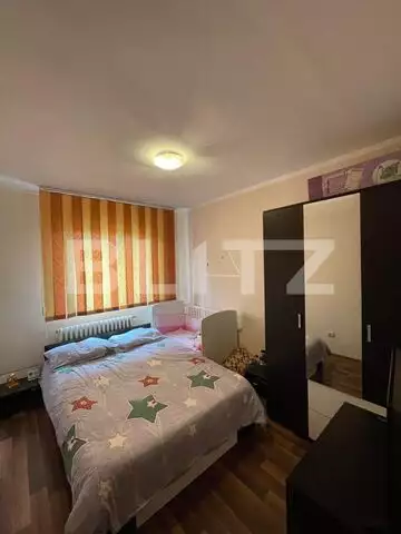 Apartament de 2 camere, decomandat, 40 mp, zona Cetate