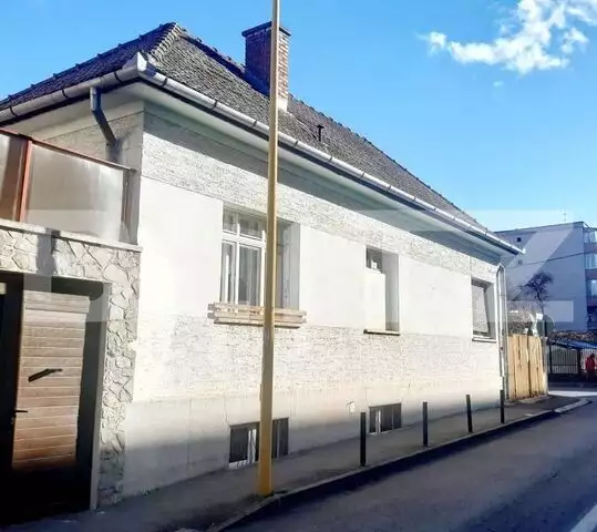  Apartament in casa saseasca, 100 mp utili , pretabil investitie Brasov