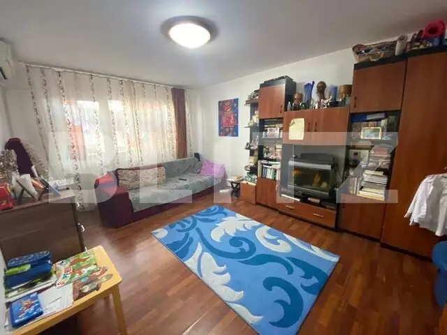 Apartament 2 camere, decomandat, 47 mp, zona 8 Martie