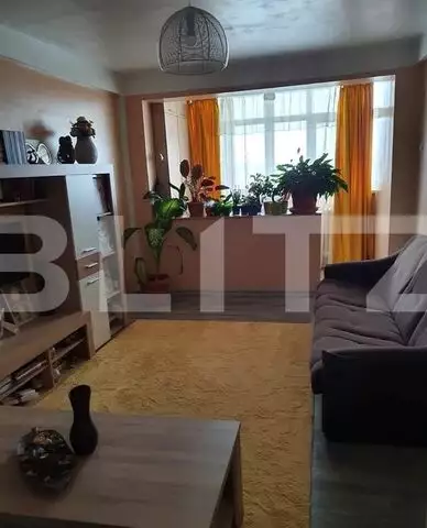 Apartament 3 camere, 70 mp, zona Tatarasi Sud