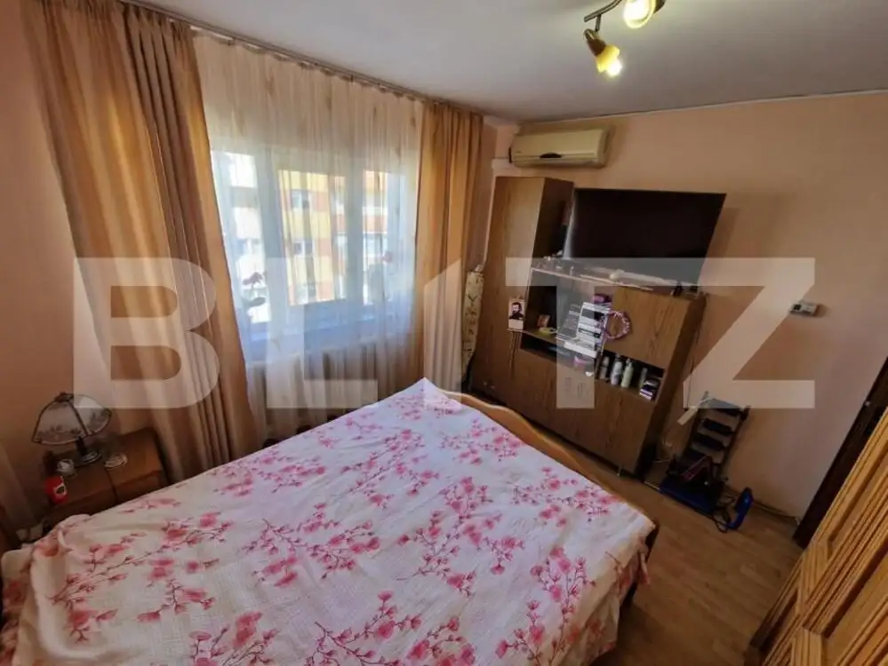 Apartament 2 camere, decomandat, 47 mp, zona Ampoi 3