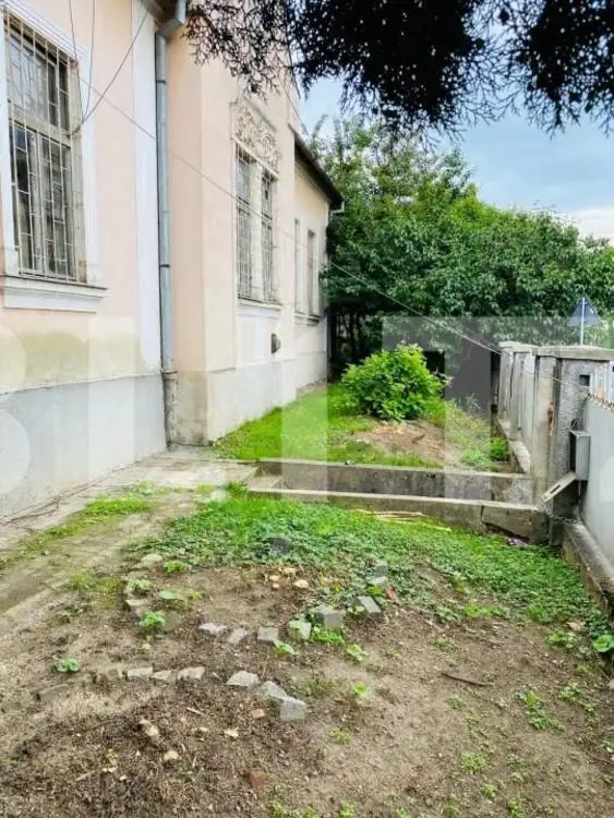 Casa individuala, 180 mp utili, 600 mp curte, parcari, zona strazii Gruia