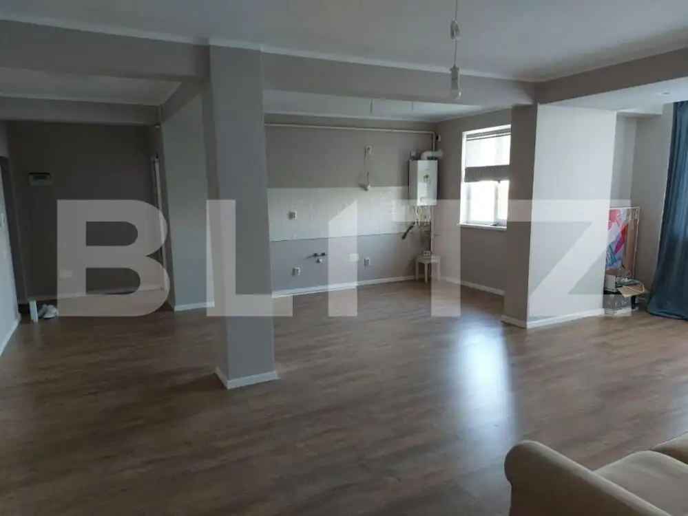 Apartament 3 camere, etaj intermediar, 82 mp, zona Sfantu Ilie