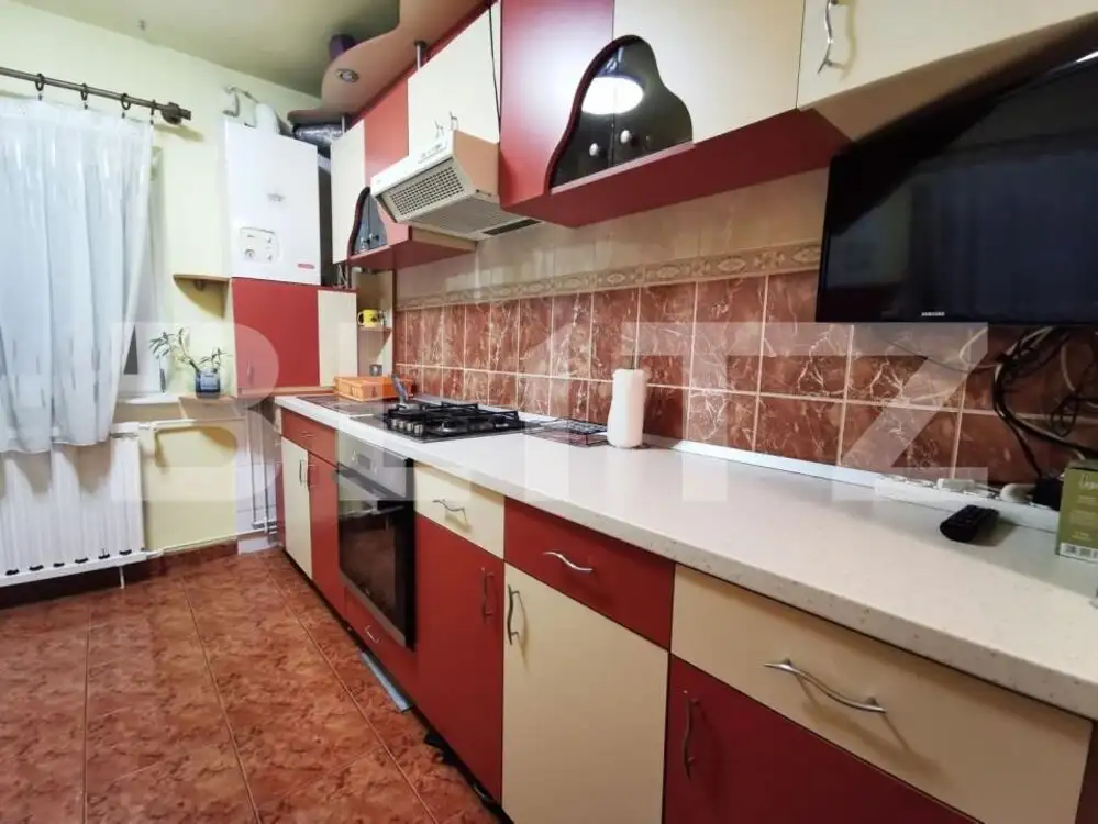 Apartament cu o camera, 37 mp, etaj intermediar, Zona Sala Sporturilor