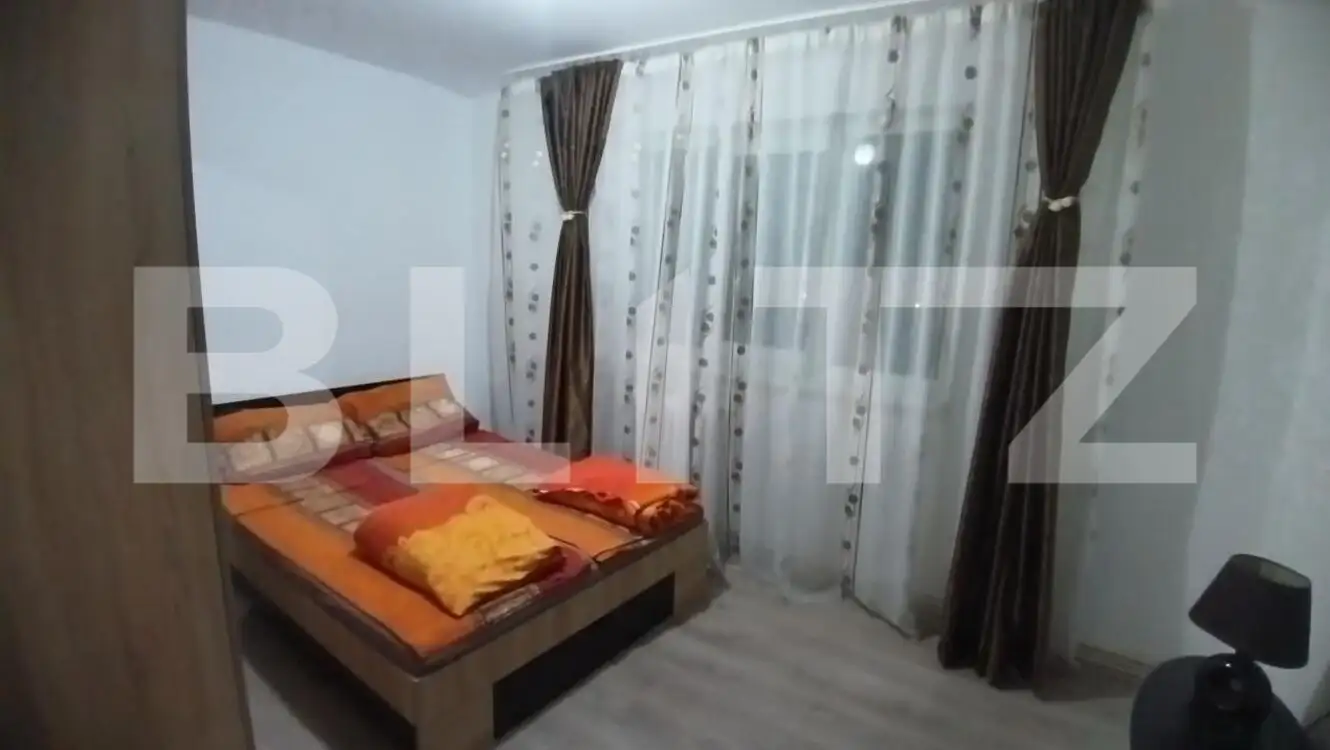 Apartament cu 2 camere, 50 mp, zona Cetate