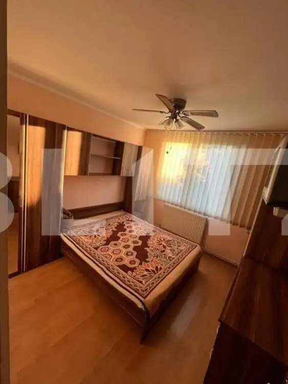 Apartament de vanzare , 40 mp , Zona Carpati I