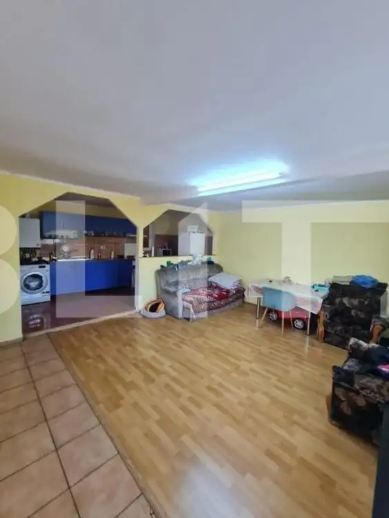 Casa individuala cu 5 camere, 216 mp de teren