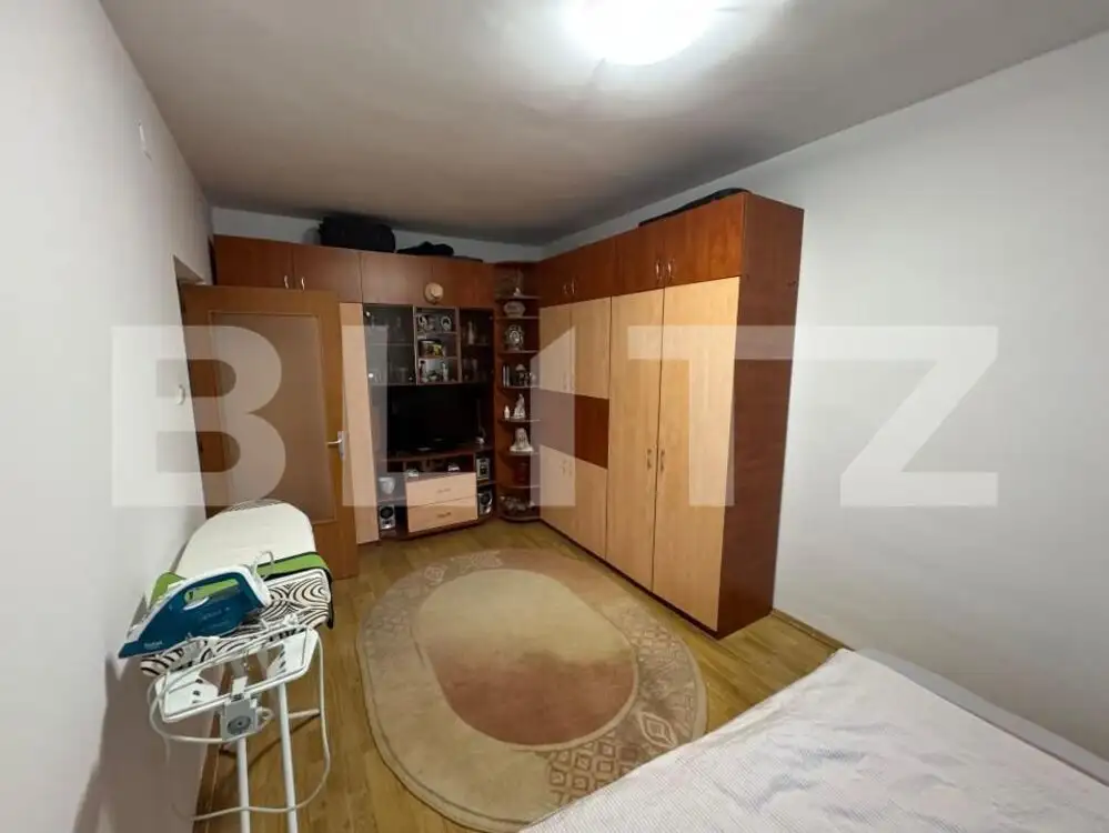 Apartament 2 camere, zona Cetate