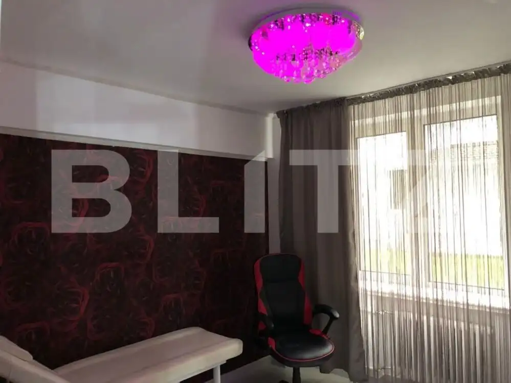 Spatiu comercial, tip apartament cu 2 camere, 46 mp, zona Maestro