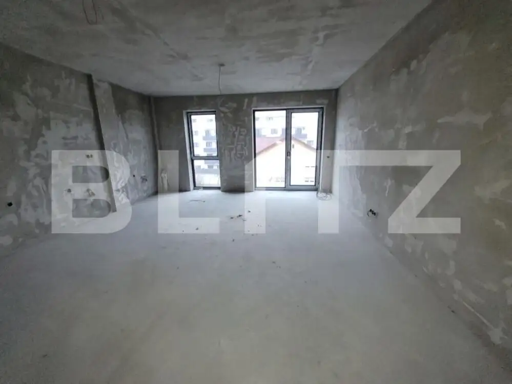 Apartament de vanzare, cu 2 camere, 62,35 mp, semidecomandat, zona pod IRA