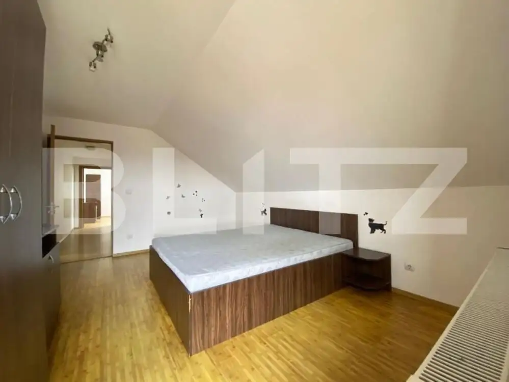 Apartament 2 camere, 100 mp, decomandat, Zona Centrala
