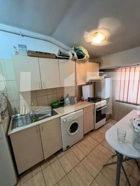 Apartament cu o camera, 28 mp, mobilat si utilat, zona Oasului 