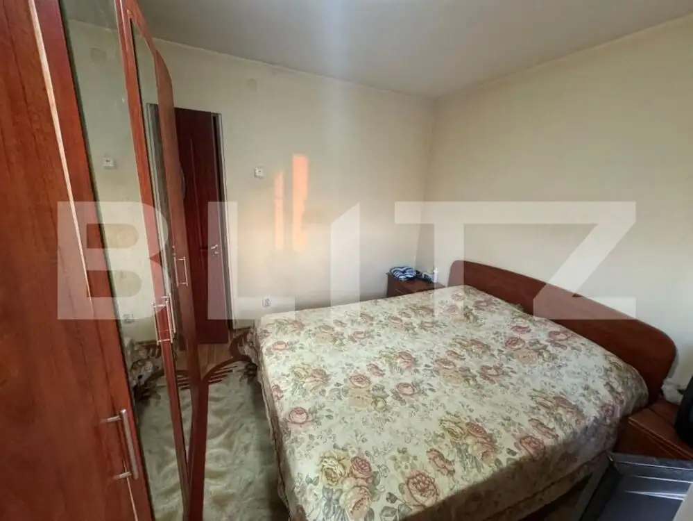 Apartament 3 camere semidecomandat 51 m ,craiovita noua , zona NIELA