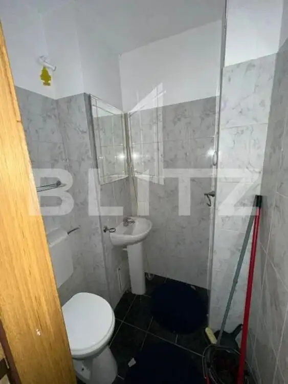 Apartament de vanzare, cu 3 camere, 76 mp, cartier Terezian