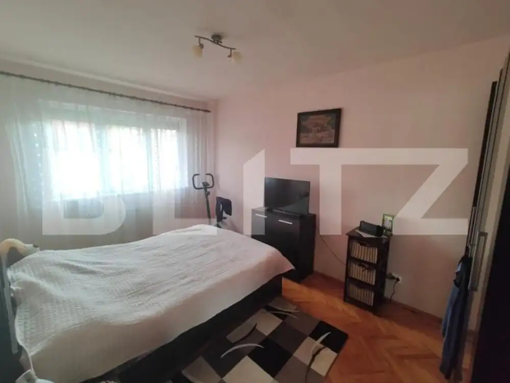 Apartament cu 4 camere, 79mp, baie cu geam, Mănăștur
