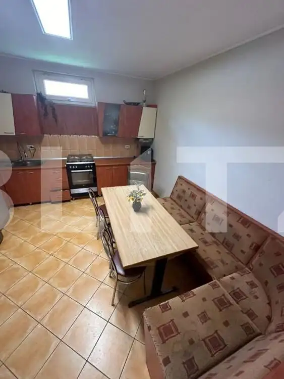 Casa , 3 camere, 153mp, 35 arii, zona Porumbesti