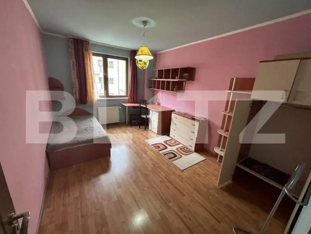 Apartament, 3 camere, 93mp