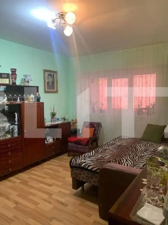 Apartament, 3 camere decomandate, 65mp, zona Zorilor