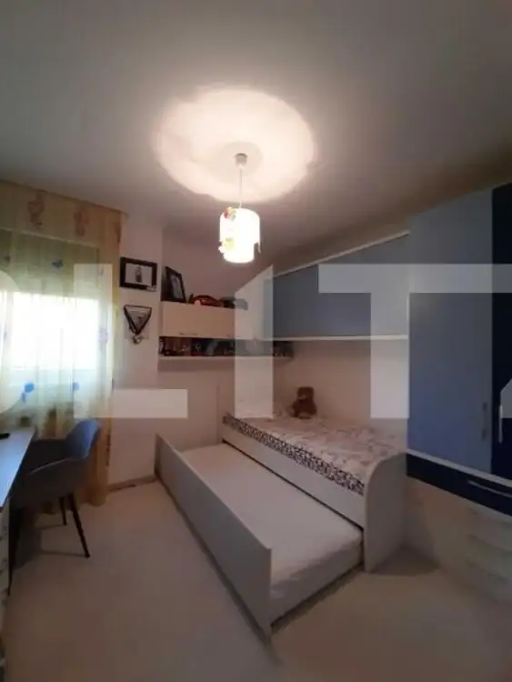 Apartament de 3 camere, 60 mp, zona Oncea