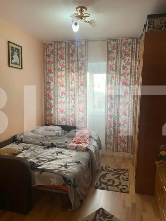 Apartament 3 camere, 65 mp utili, decomandat, 2 terase, Piata Zorilor