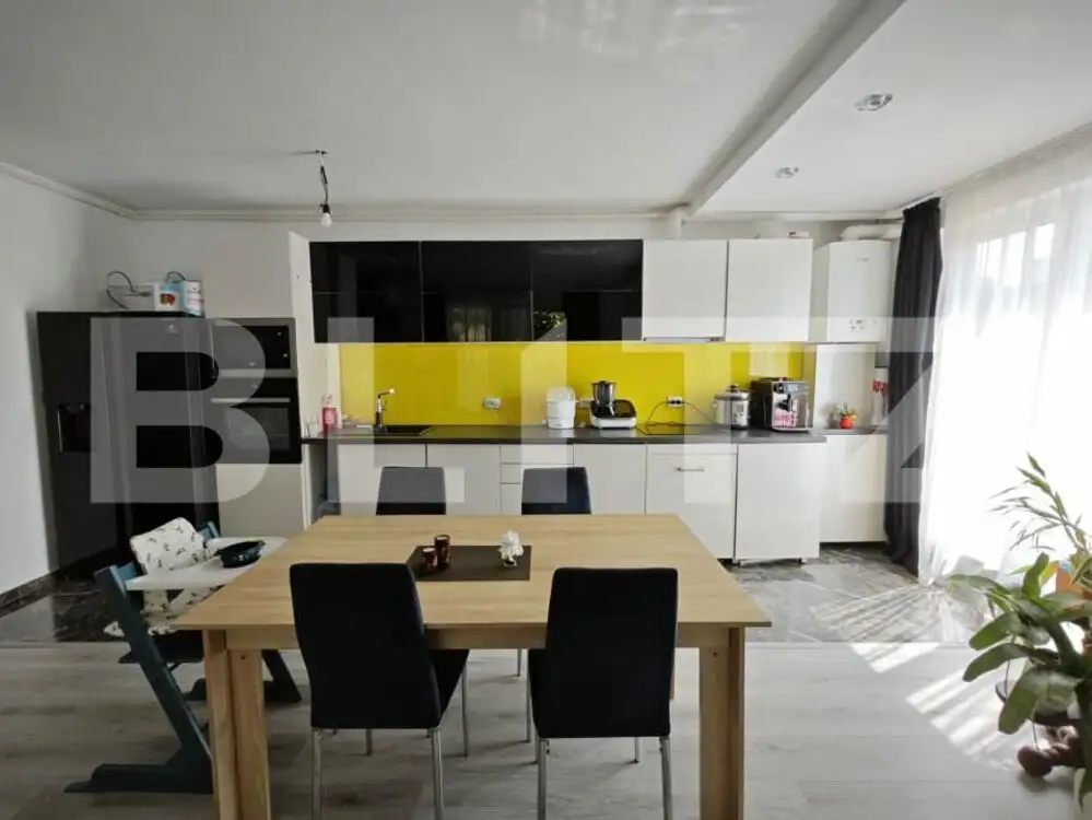 Apartament de 3 camere, 78 mp, 2 bai, garaj subteran, zona Europa