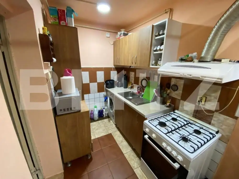 Apartament 3 camere, 72mp, pretabil spatiu comercial, zona Cetate