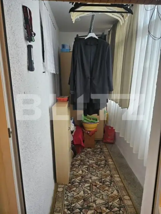 Apartament 3 camere decomandat, zona Strand