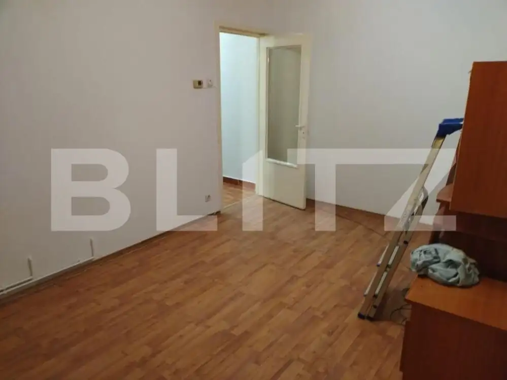 Apartament de vanzare, 2 camere, zona Micro 14