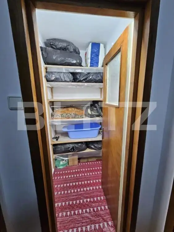 Apartament 3 camere, semidecomandat, 57 mp, zona Terezian