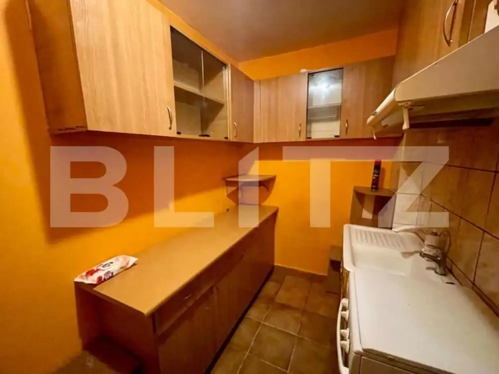 Apartament 2 camere, 36 mp decomandat, etaj 1, zona Valea Rosie-Stadion