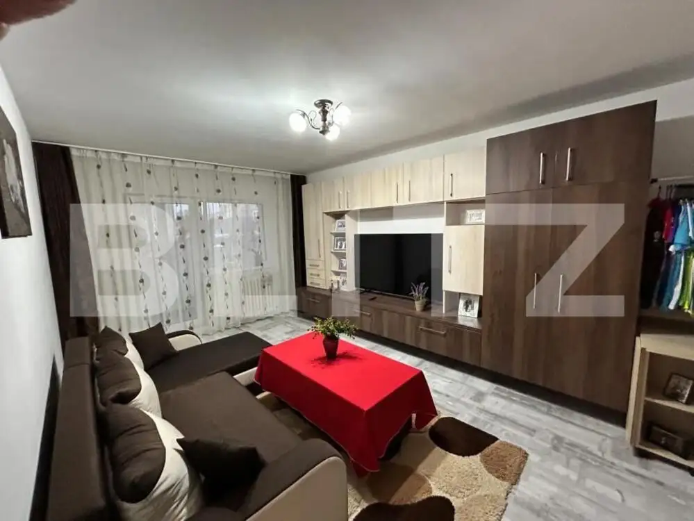 Apartament modern cu 4 dormitoare, 77 mp, 2 parcari, 2 balcoane, zona Marasti