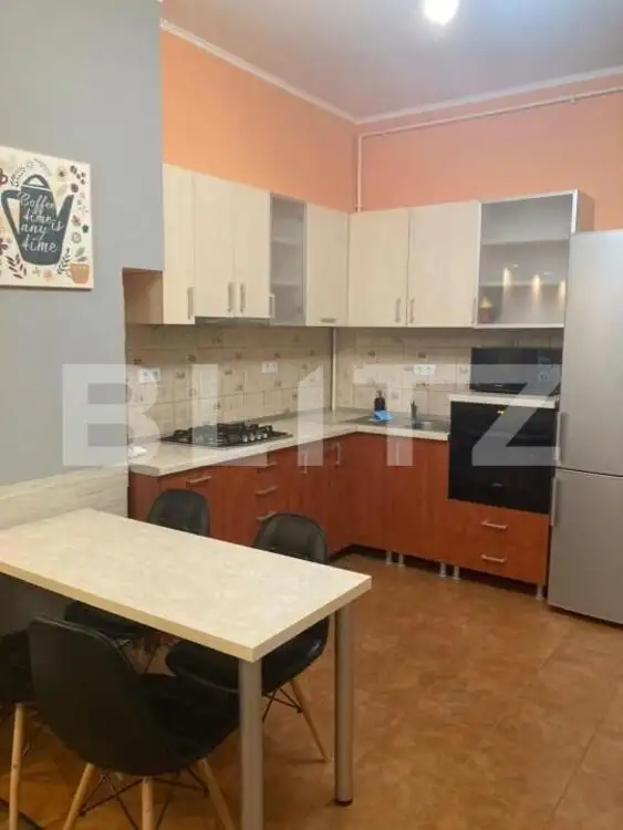 Apartament mobilat, 2 camere, 64 mp, semidecomandate, zona Centrala