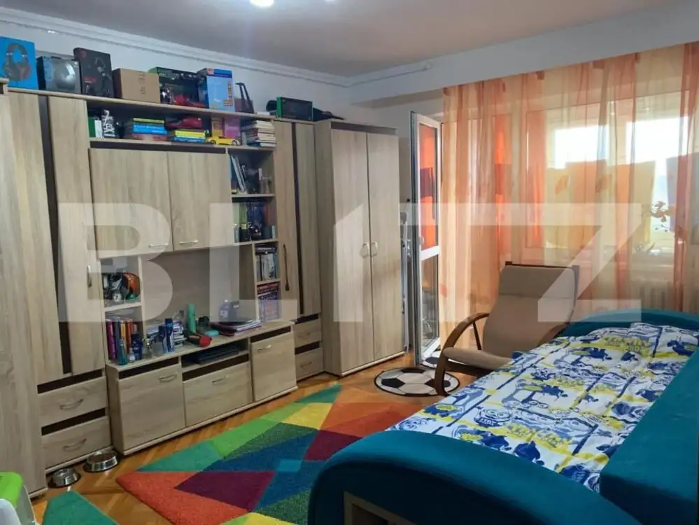 Apartament 2 camere decomandat, Cetate