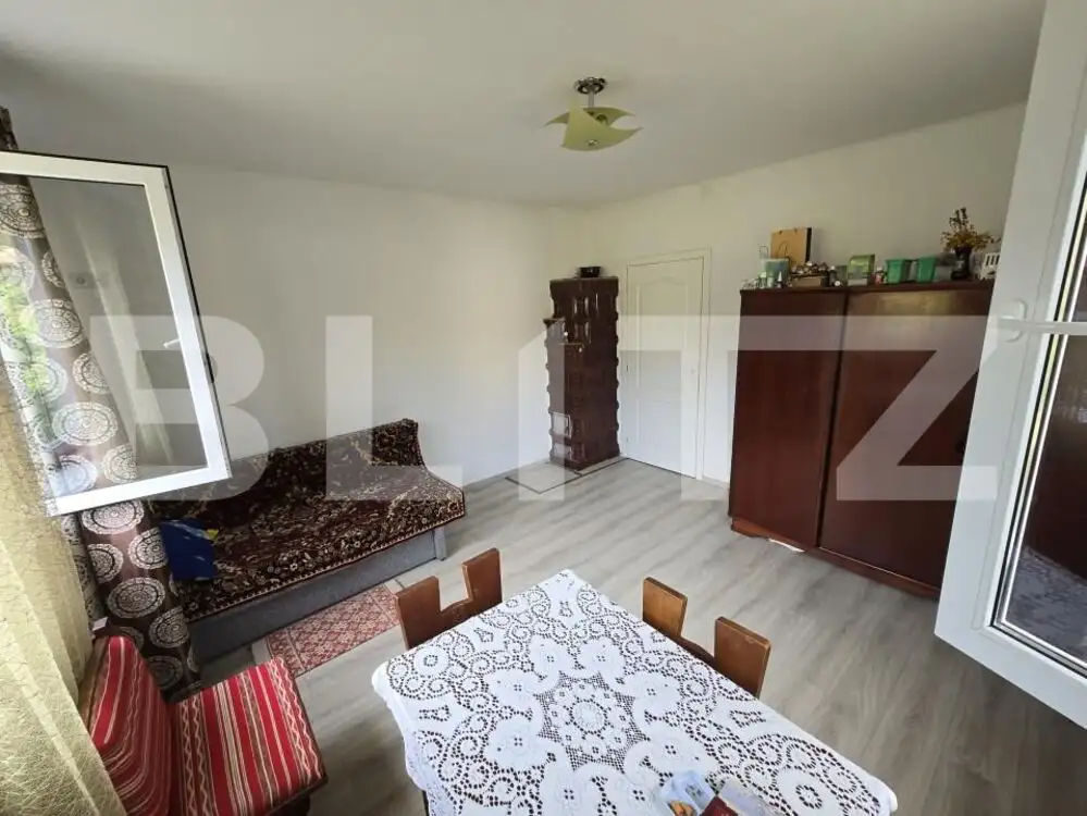 Casa renovata, 75mp utili pe un teren de 3650 mp, comuna Metes