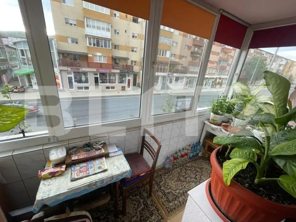 Apartament, 3 camere, 67mp,  zona piata