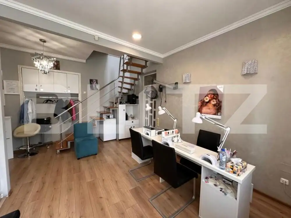 Apartament sau spatiu comercial,salon de infrumusetare