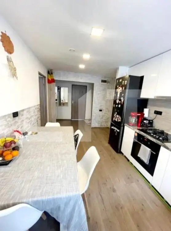 Apartament de 3 camere, decomandat, 75 mp, zona Piata Magnoliei