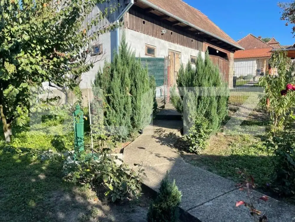 Casa batraneasca renovabila de vanzare in Badeni!!!