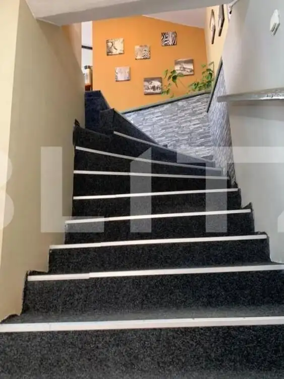 Apartament in casa, 96 mp, P+M, zona Piata Muzeului!