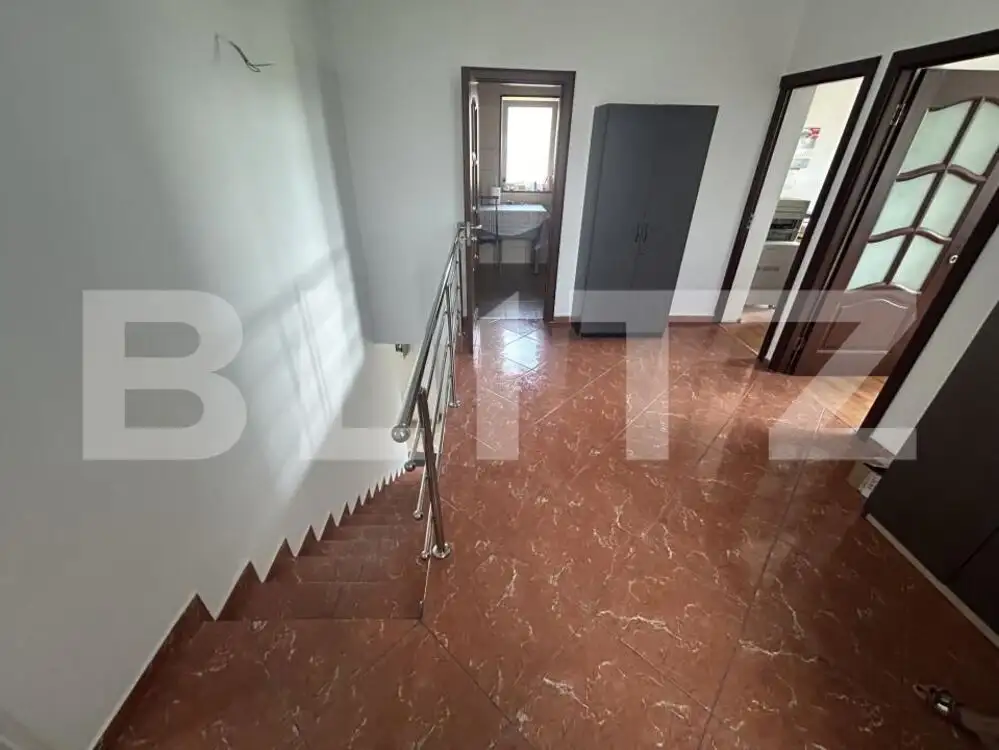 Casa Duplex, 6 camere,  Zona Iosia